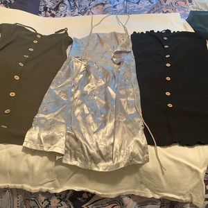 Green straps, black no straps- stretch.